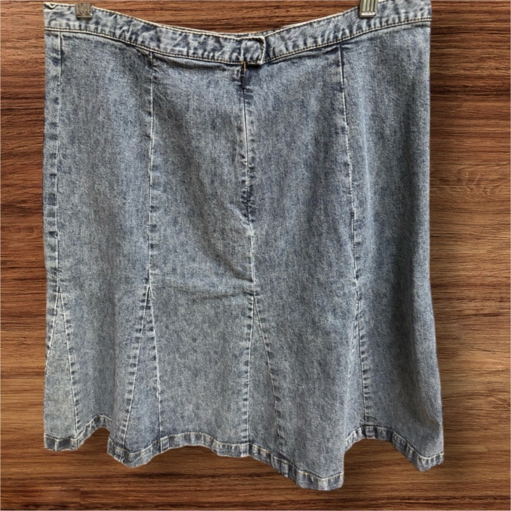 Cabela's Blue Stonewashed Flared Jean Skirt Western Cottage-core Casual Size 14 - Picture 6 of 6